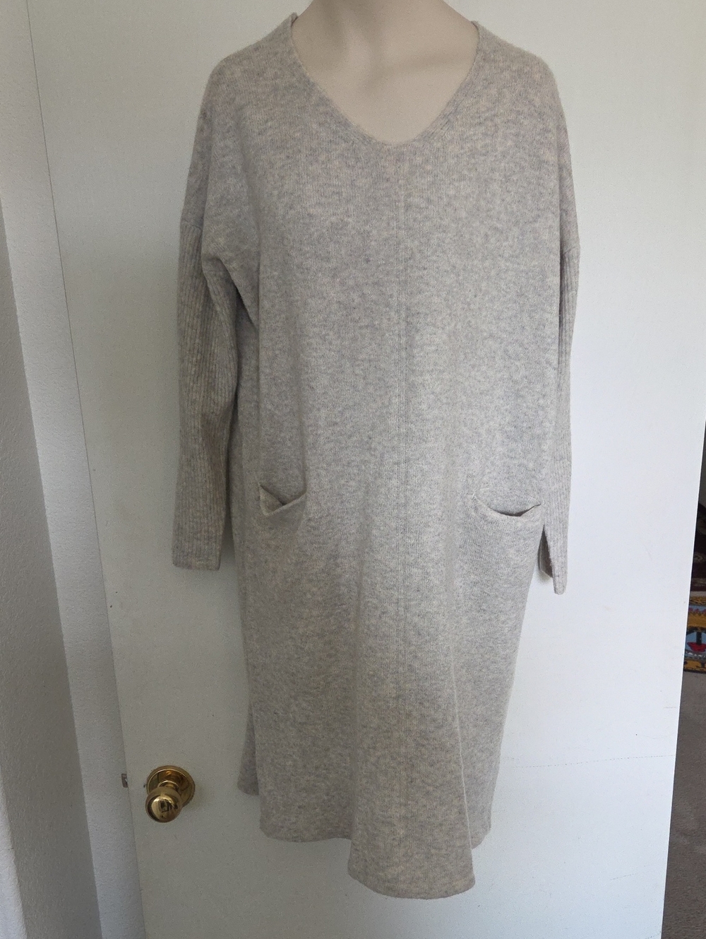 V-Neck Midi Knit Dress with Front Pockets - Light Heather